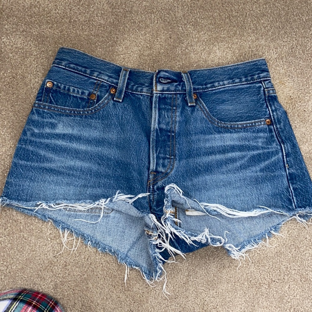 Lot of 4 pairs of shorts levi 501